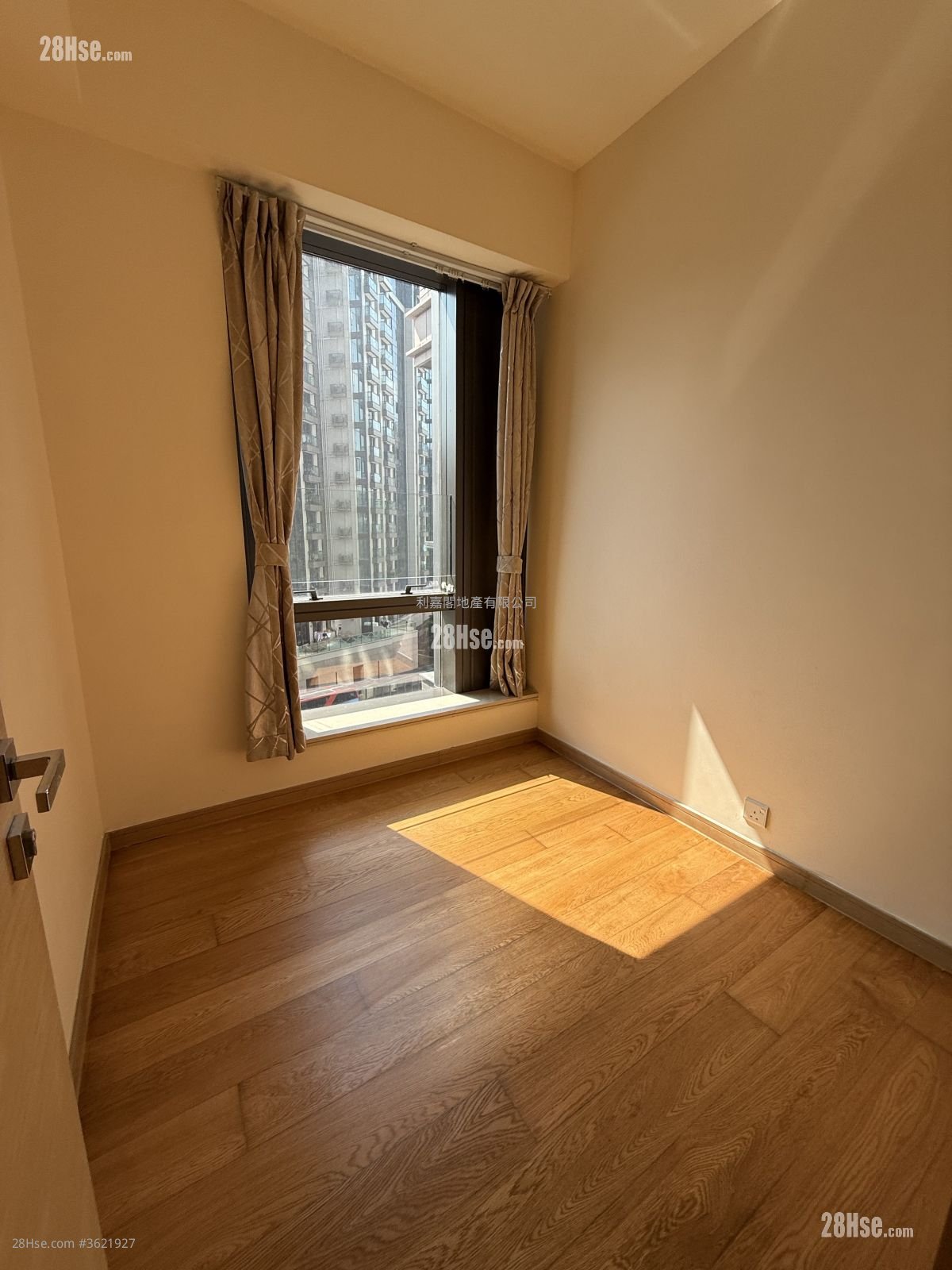 Mantin Heights Sell 2 Bedrooms , 1 Bathroom 583 ft² Mantin Heights Sell 2 Bedrooms , 1 Bathroom 583 ft²