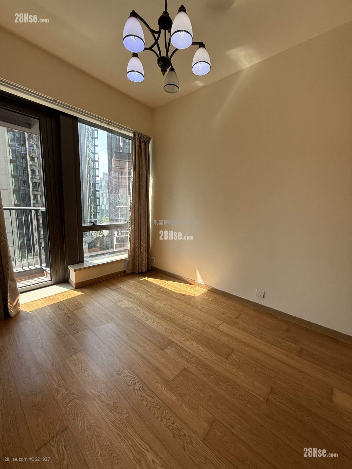 Mantin Heights Sell 2 Bedrooms , 1 Bathroom 583 ft² Mantin Heights Sell 2 Bedrooms , 1 Bathroom 583 ft²