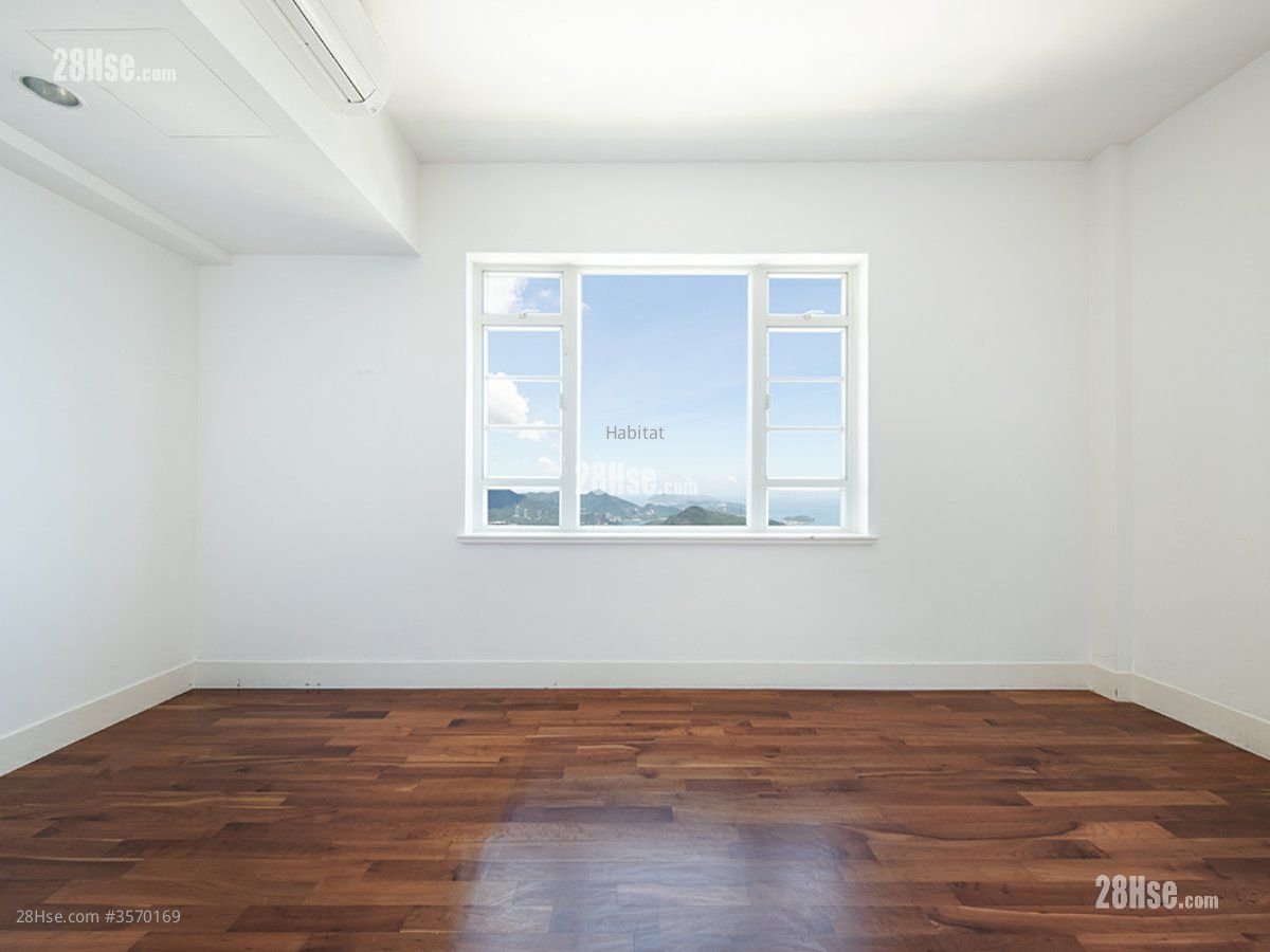 La Hacienda 售盘 3 房 , 2 浴室 2,549 平方尺 La Hacienda 售盘 3 房 , 2 浴室 2,549 平方尺