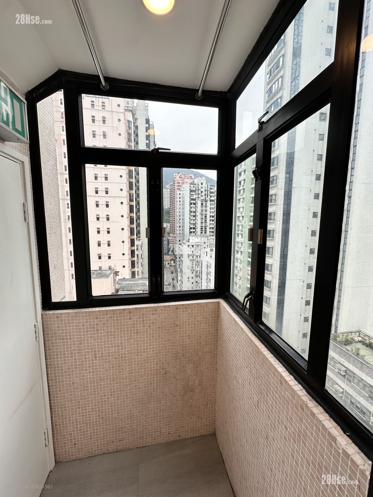 豪轩 租盘 1 房 , 1 浴室 370 平方尺 豪轩 租盘 1 房 , 1 浴室 370 平方尺