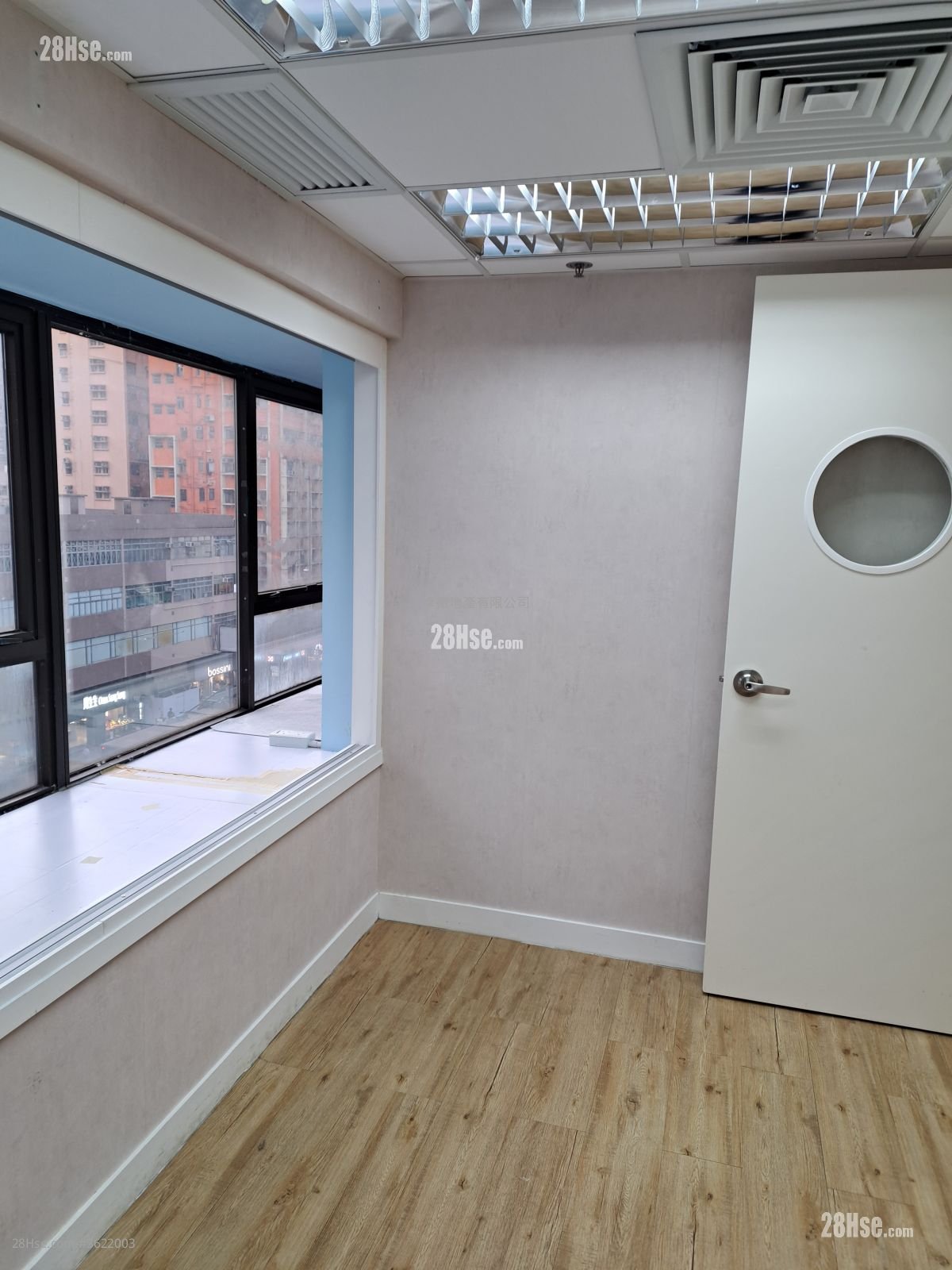Yuen Long Trade Centre Rental 3 Bedrooms 349 ft² Yuen Long Trade Centre Rental 3 Bedrooms 349 ft²