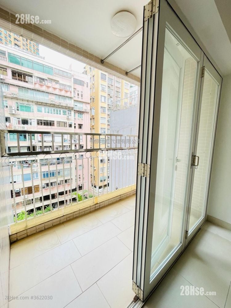 名人花園 售盤 3 房 828 平方呎 名人花園 售盤 3 房 828 平方呎