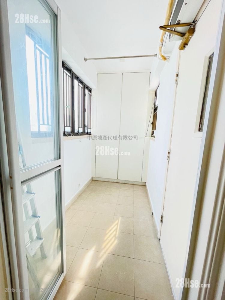 名人花園 售盤 3 房 828 平方呎 名人花園 售盤 3 房 828 平方呎