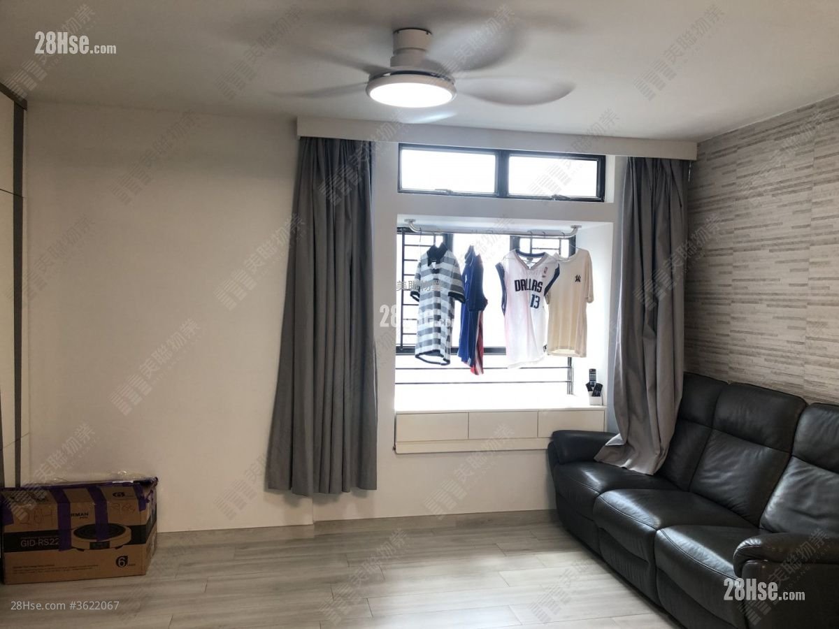 Sun Yuen Long Centre Sell 3 Bedrooms , 1 Bathroom 639 ft²