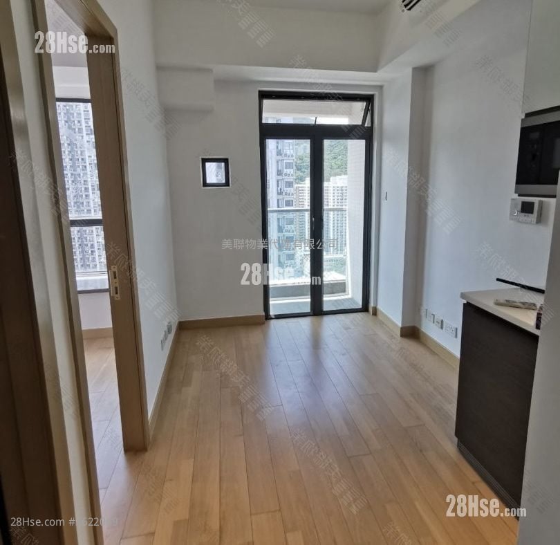 Giovane Sell 1 Bedroom 224 ft² Giovane Sell 1 Bedroom 224 ft²