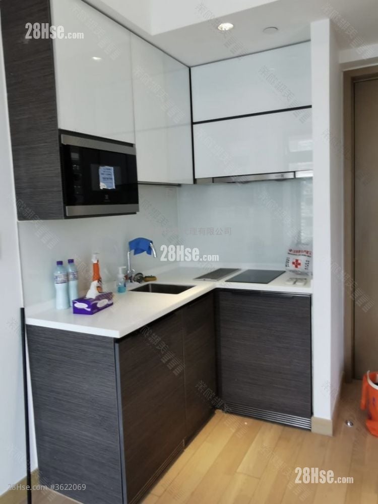 Giovane Sell 1 Bedroom 224 ft² Giovane Sell 1 Bedroom 224 ft²