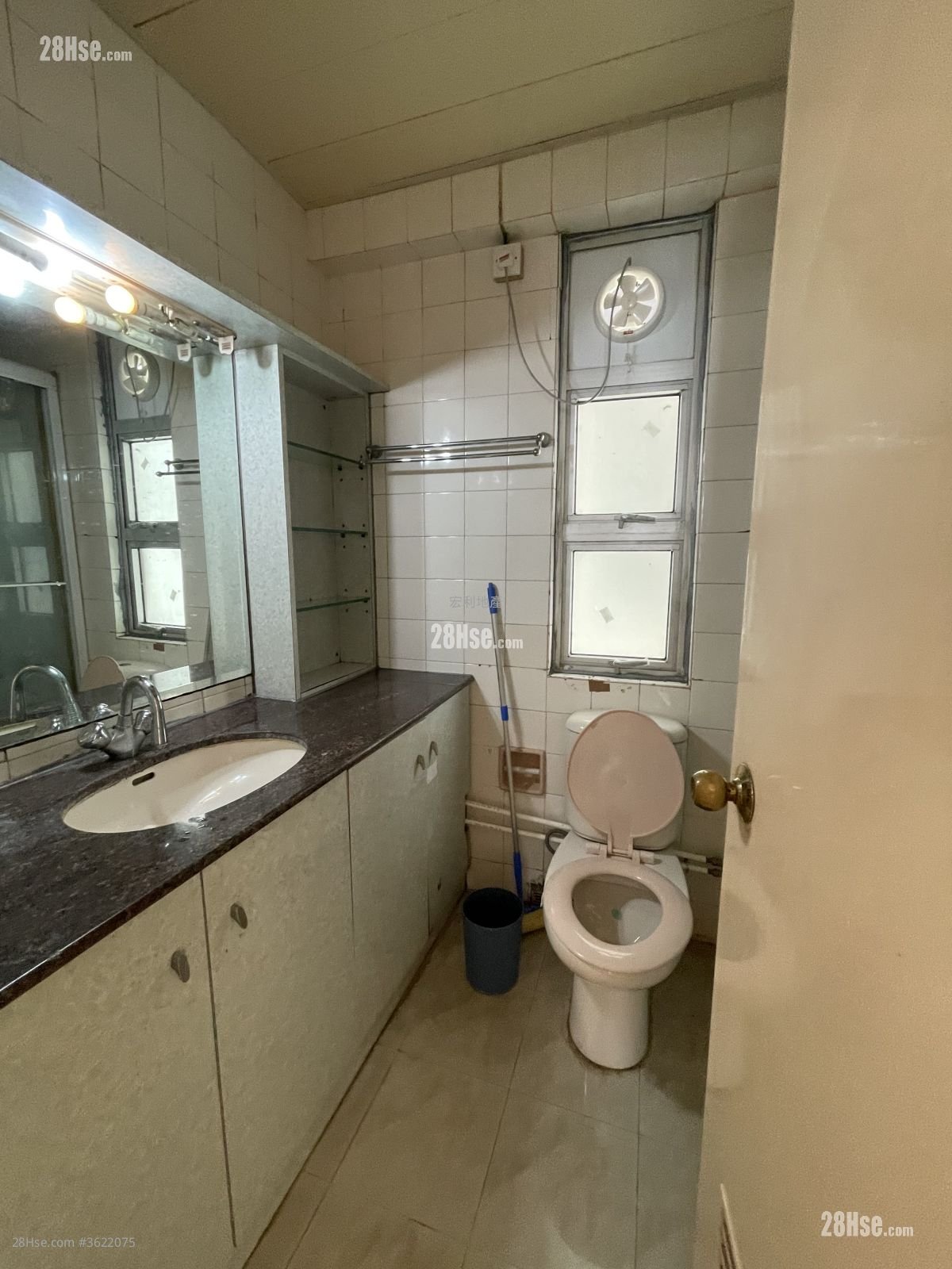 Neptune Terrace Rental 700 ft²