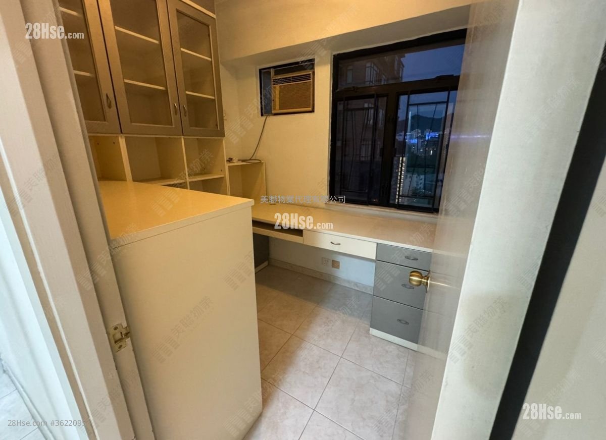 Fairview Garden Sell 3 Bedrooms 505 ft² Fairview Garden Sell 3 Bedrooms 505 ft²