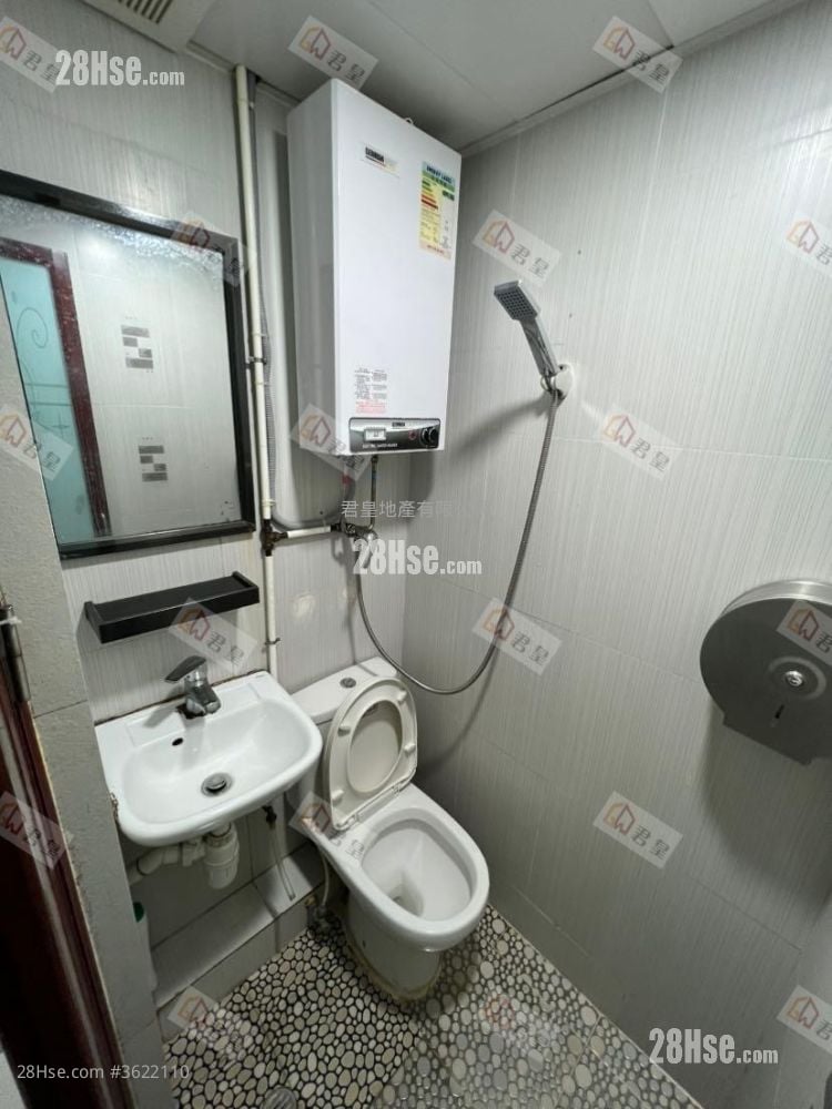 Kingland Apartments Rental Studio , 1 Bathroom 110 ft² Kingland Apartments Rental Studio , 1 Bathroom 110 ft²