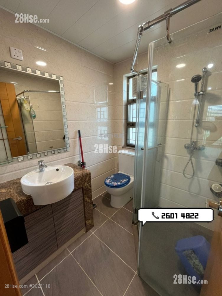 Village Rental 3 Bedrooms , 1 Bathroom 700 ft² Village Rental 3 Bedrooms , 1 Bathroom 700 ft²