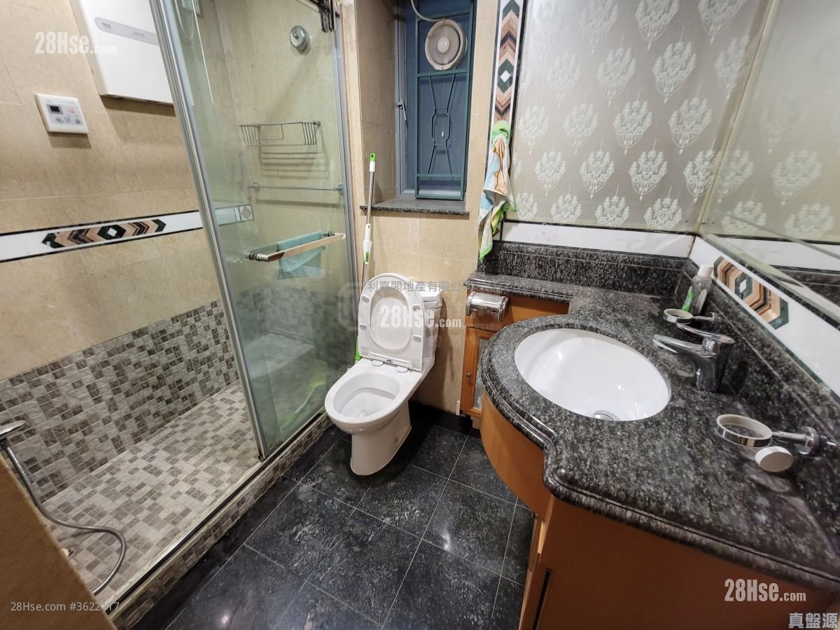 維景灣畔 售盤 4 房 , 2 浴室 1,028 平方呎 維景灣畔 售盤 4 房 , 2 浴室 1,028 平方呎