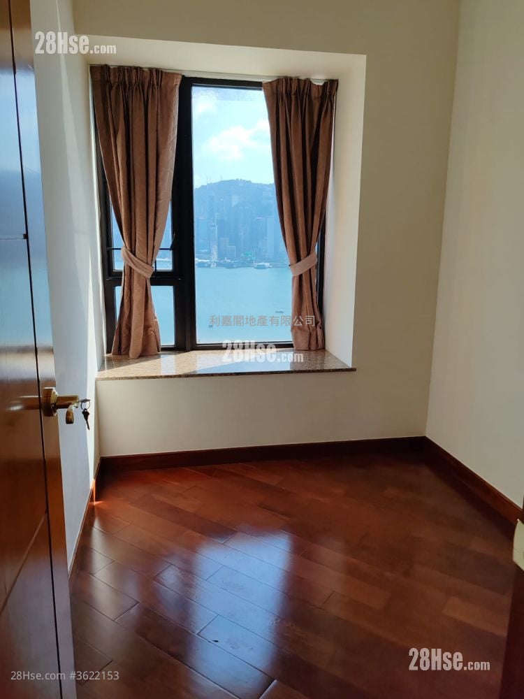 凯旋门 租盘 3 房 , 3 浴室 841 平方尺 凯旋门 租盘 3 房 , 3 浴室 841 平方尺