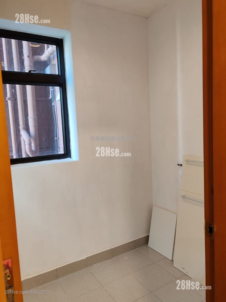 凯旋门 租盘 3 房 , 3 浴室 841 平方尺 凯旋门 租盘 3 房 , 3 浴室 841 平方尺