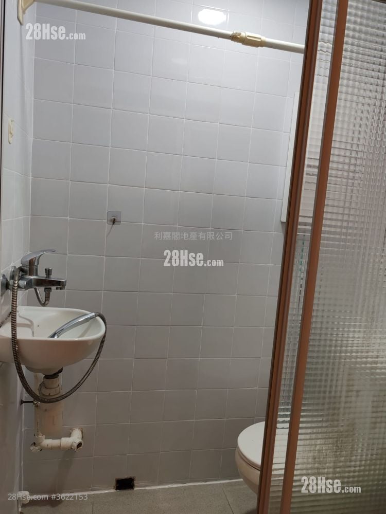 凯旋门 租盘 3 房 , 3 浴室 841 平方尺 凯旋门 租盘 3 房 , 3 浴室 841 平方尺