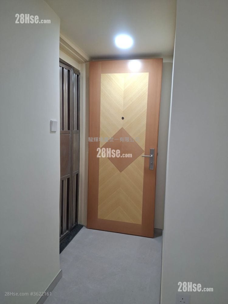 利兴大楼 租盘 3 房 , 1 浴室 598 平方尺 利兴大楼 租盘 3 房 , 1 浴室 598 平方尺