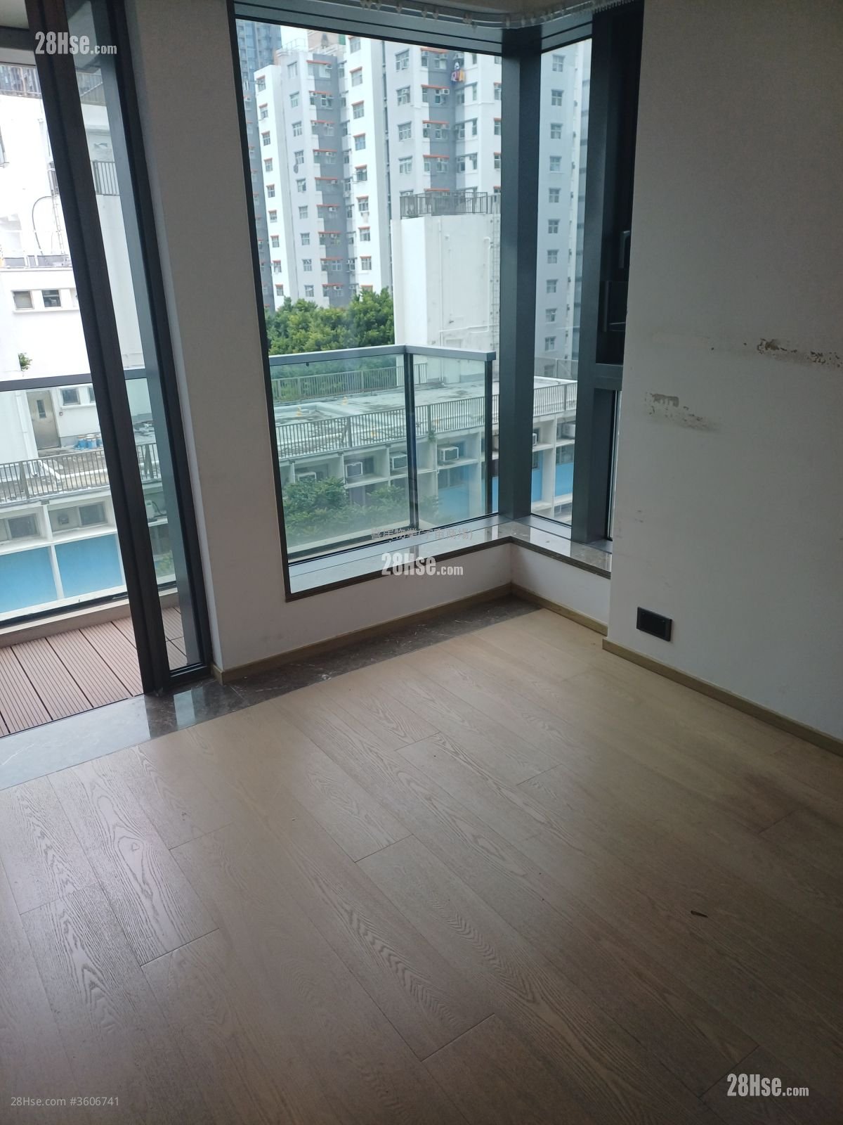 Phase 1B Of The Campton Rental 3 Bedrooms , 1 Bathroom 618 ft²