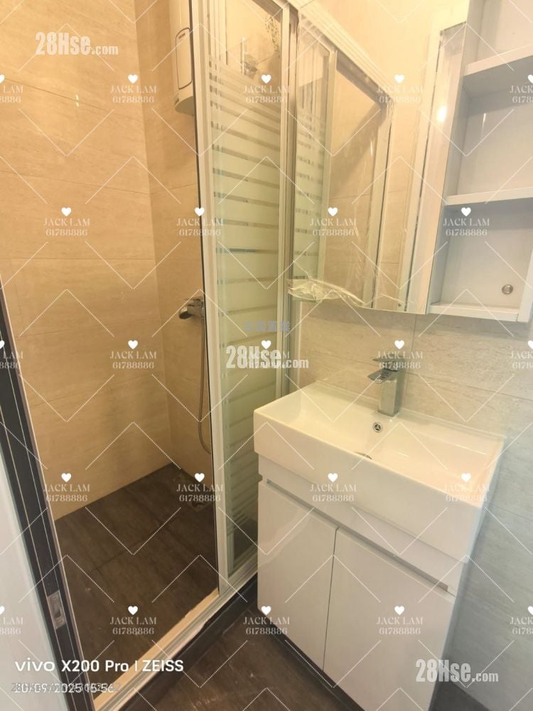 花心坑村 租盘 3 房 , 2 浴室 700 平方尺 花心坑村 租盘 3 房 , 2 浴室 700 平方尺