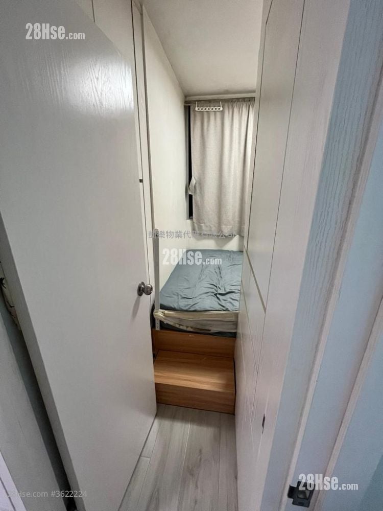 Choi Hing Court Sell 385 ft² Choi Hing Court Sell 385 ft²