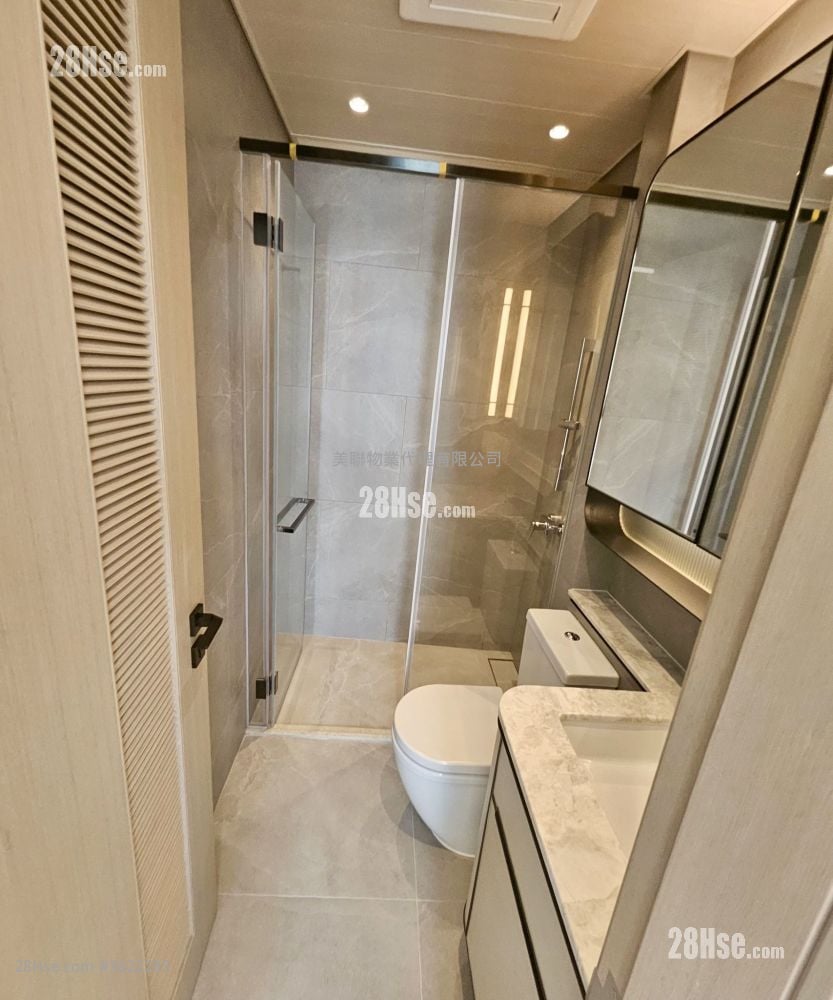 Seasons Place 售盤 2 房 , 1 浴室 437 平方呎 Seasons Place 售盤 2 房 , 1 浴室 437 平方呎