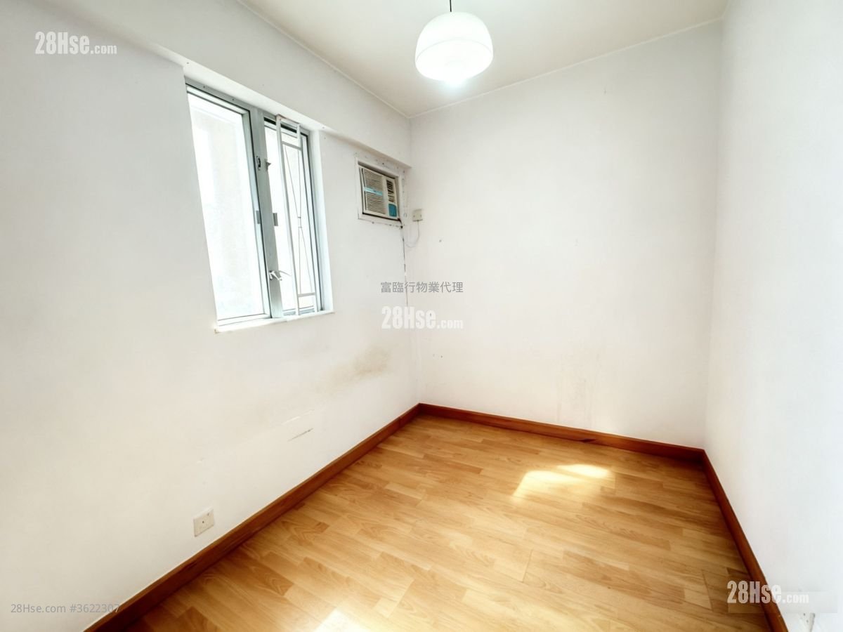 Broadview Court Sell 2 Bedrooms , 1 Bathroom 422 ft² Broadview Court Sell 2 Bedrooms , 1 Bathroom 422 ft²