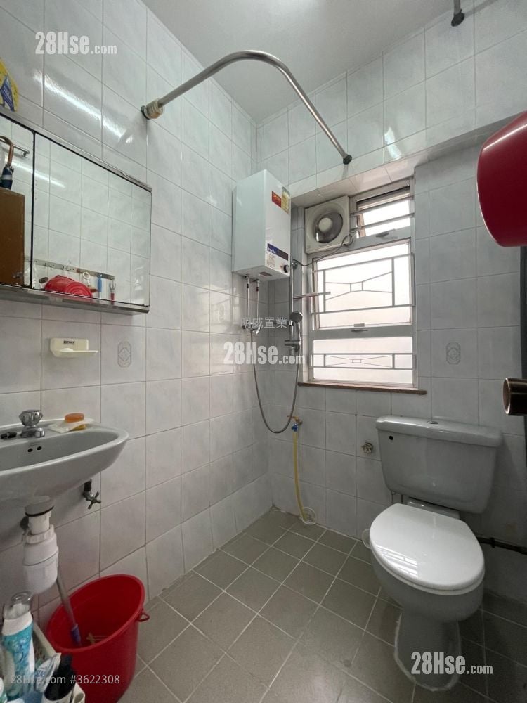 榮高樓 售盤 2 房 , 1 浴室 353 平方呎 榮高樓 售盤 2 房 , 1 浴室 353 平方呎