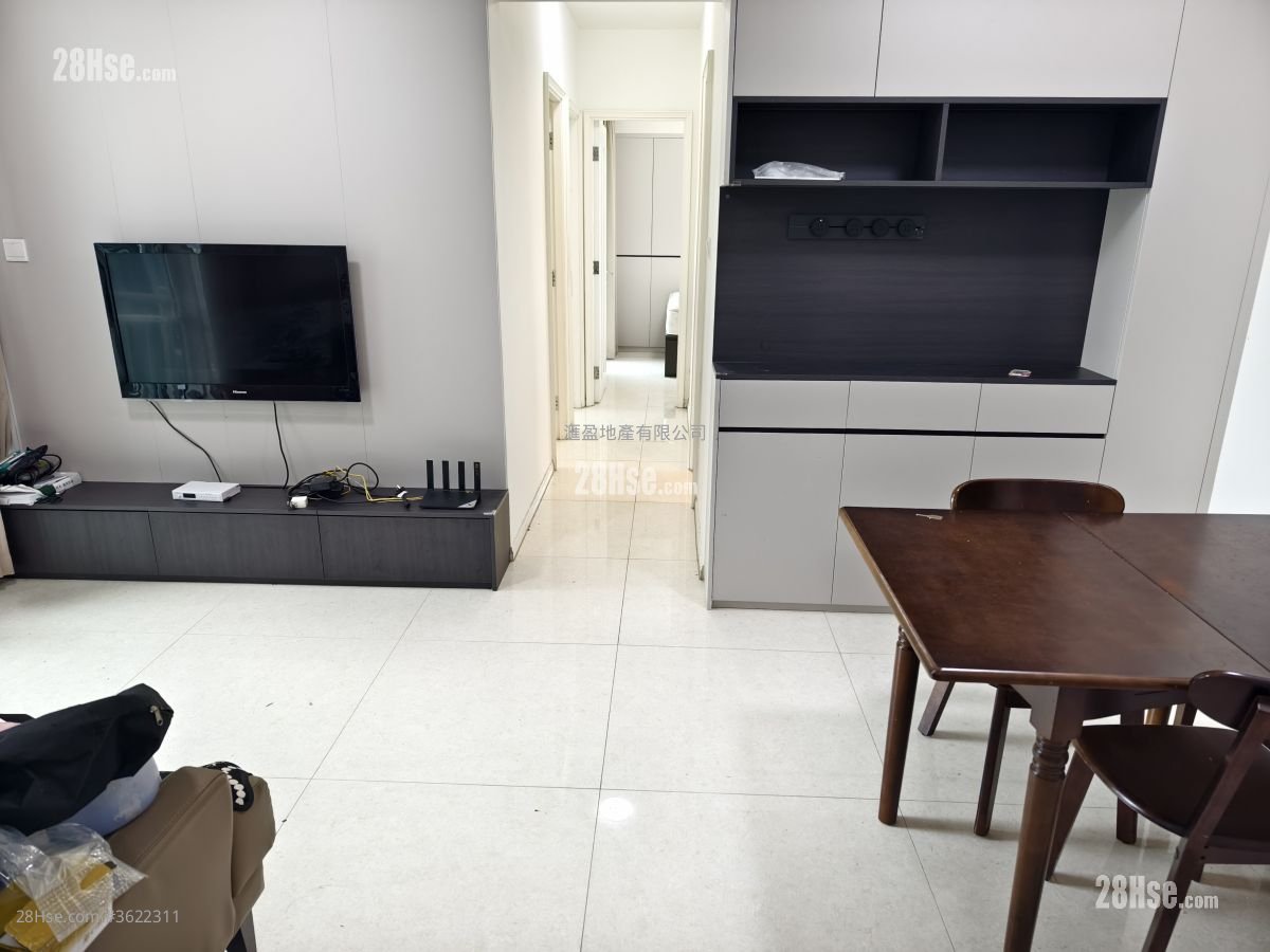 峻瀅 租盤 3 房 , 2 浴室 694 平方呎 峻瀅 租盤 3 房 , 2 浴室 694 平方呎