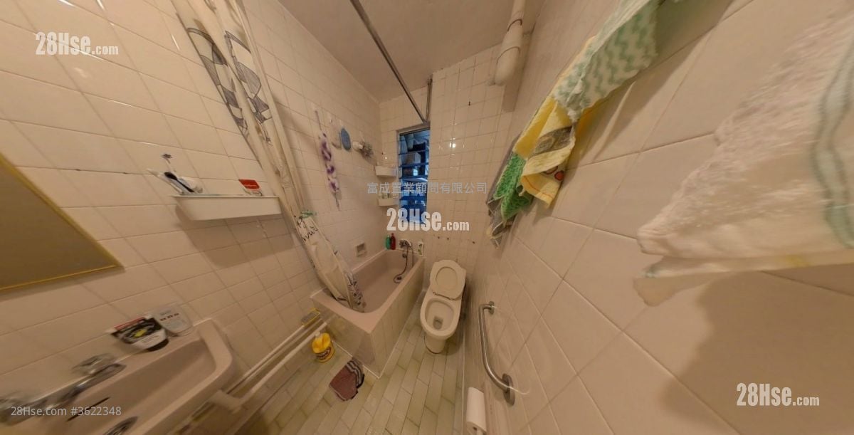 龍蟠苑 售盤 2 房 , 1 浴室 383 平方呎 龍蟠苑 售盤 2 房 , 1 浴室 383 平方呎