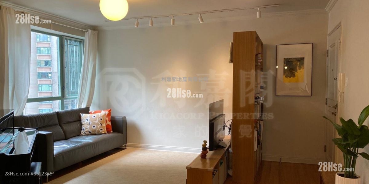 高雲臺 售盤 3 房 , 2 浴室 776 平方呎