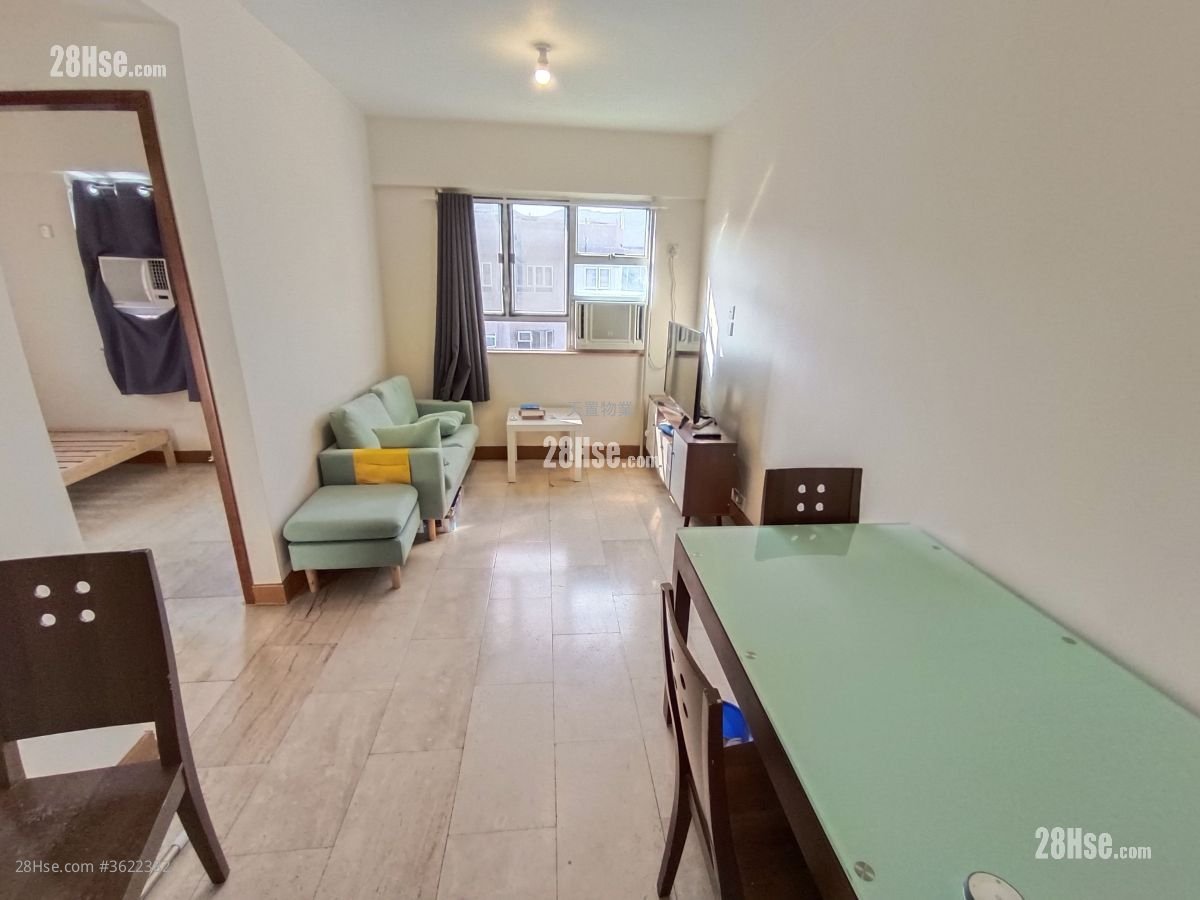 E Lu Rental 2 Bedrooms , 1 Bathroom 420 ft²