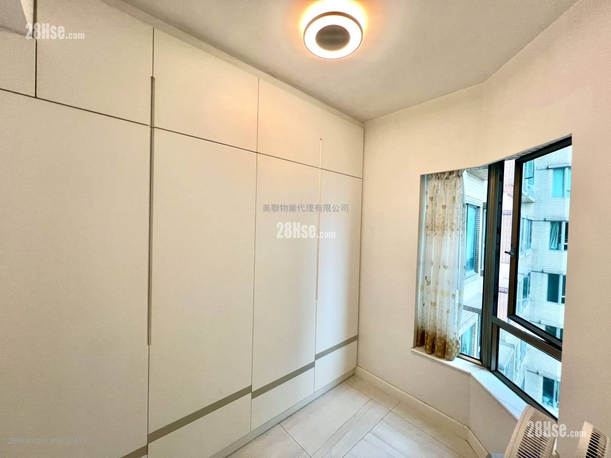 睡房 2: 碧堤半岛 售盘 3 房 , 2 浴室 891 平方尺 睡房 2: 碧堤半岛 售盘 3 房 , 2 浴室 891 平方尺