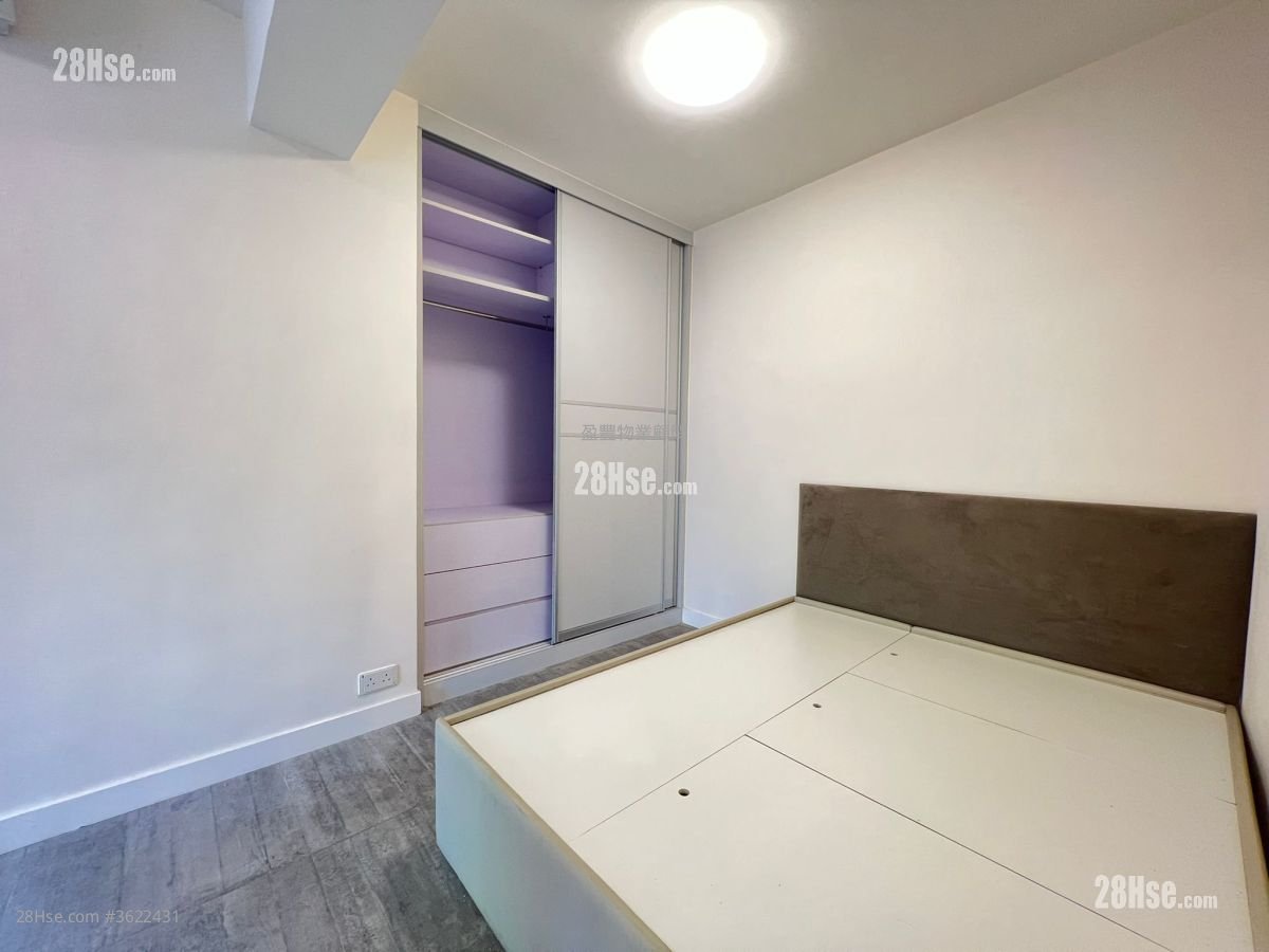 主人房: 万豪阁 售盘 1 房 , 1 浴室 415 平方尺 主人房: 万豪阁 售盘 1 房 , 1 浴室 415 平方尺