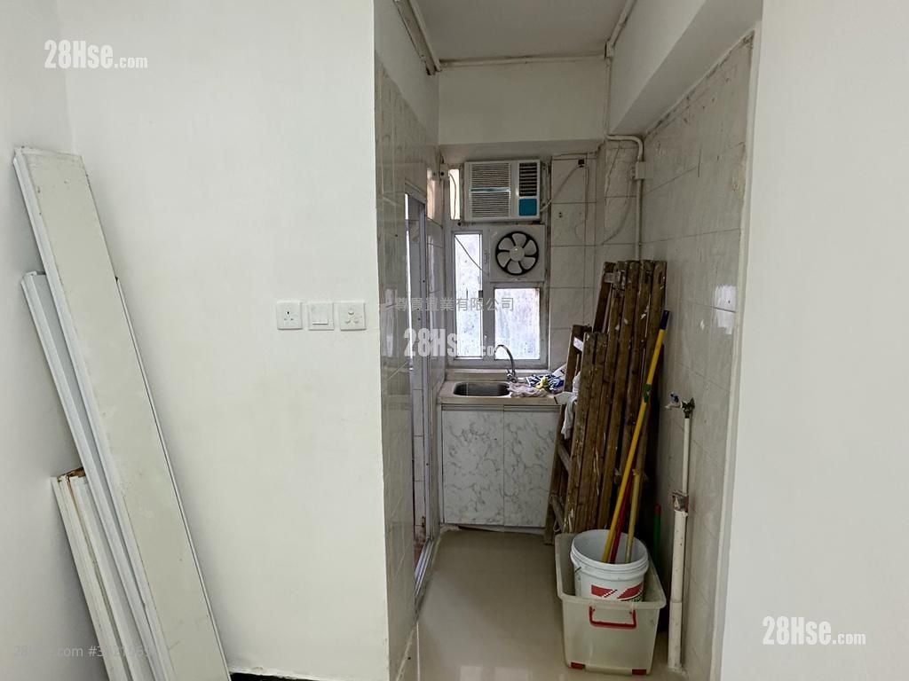 Ming Yin Building Rental Studio , 1 Bathroom 180 ft² Ming Yin Building Rental Studio , 1 Bathroom 180 ft²