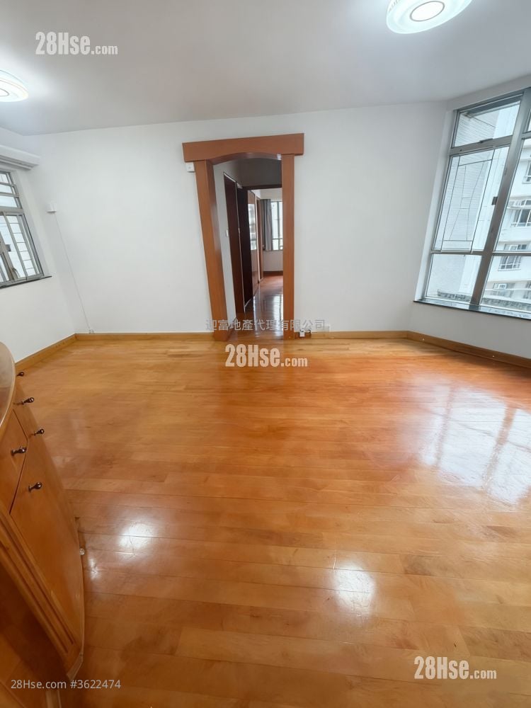 黄埔花园 租盘 3 房 , 2 浴室 617 平方尺 黄埔花园 租盘 3 房 , 2 浴室 617 平方尺