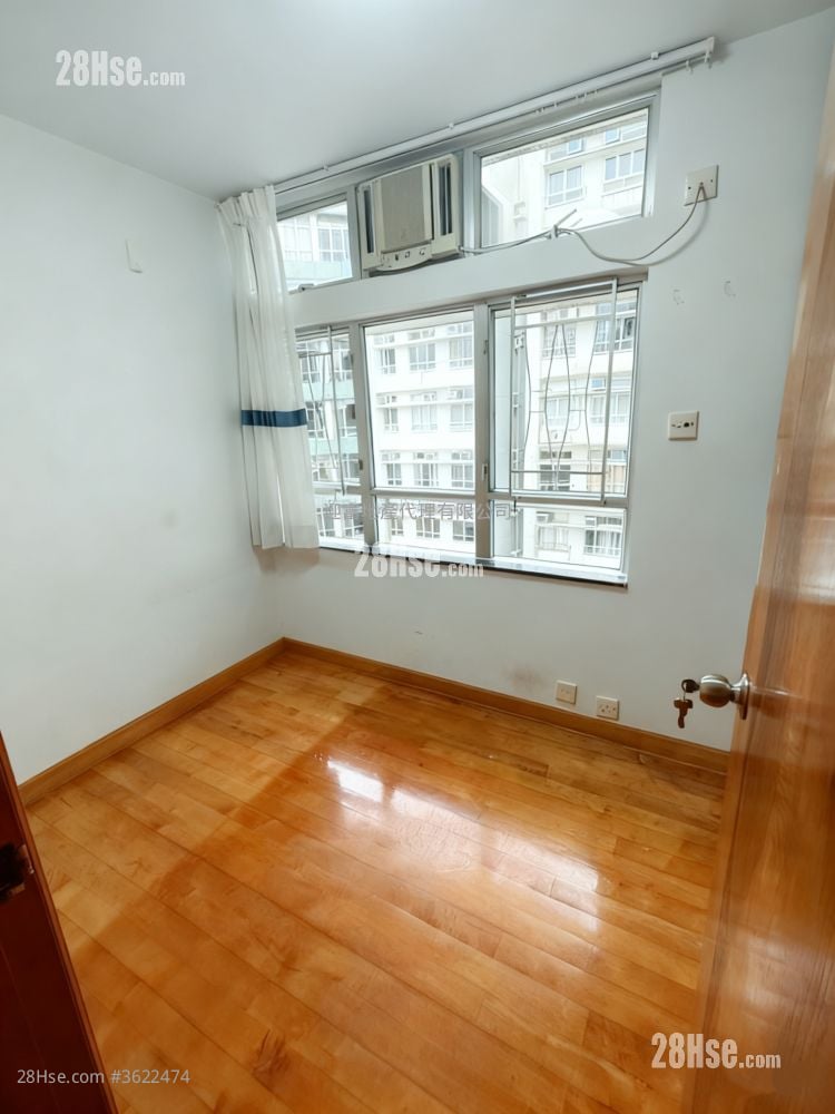 黄埔花园 租盘 3 房 , 2 浴室 617 平方尺 黄埔花园 租盘 3 房 , 2 浴室 617 平方尺