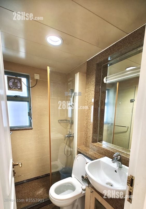 Queen's Terrace Rental 2 Bedrooms , 1 Bathroom 411 ft² Queen's Terrace Rental 2 Bedrooms , 1 Bathroom 411 ft²