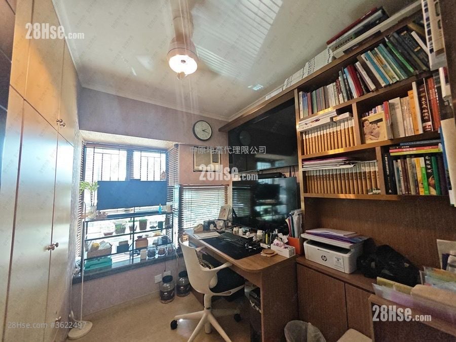 駿景園 售盤 3 房 , 2 浴室 974 平方呎 駿景園 售盤 3 房 , 2 浴室 974 平方呎