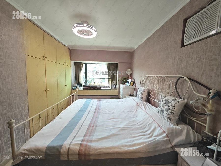 駿景園 售盤 3 房 , 2 浴室 974 平方呎 駿景園 售盤 3 房 , 2 浴室 974 平方呎