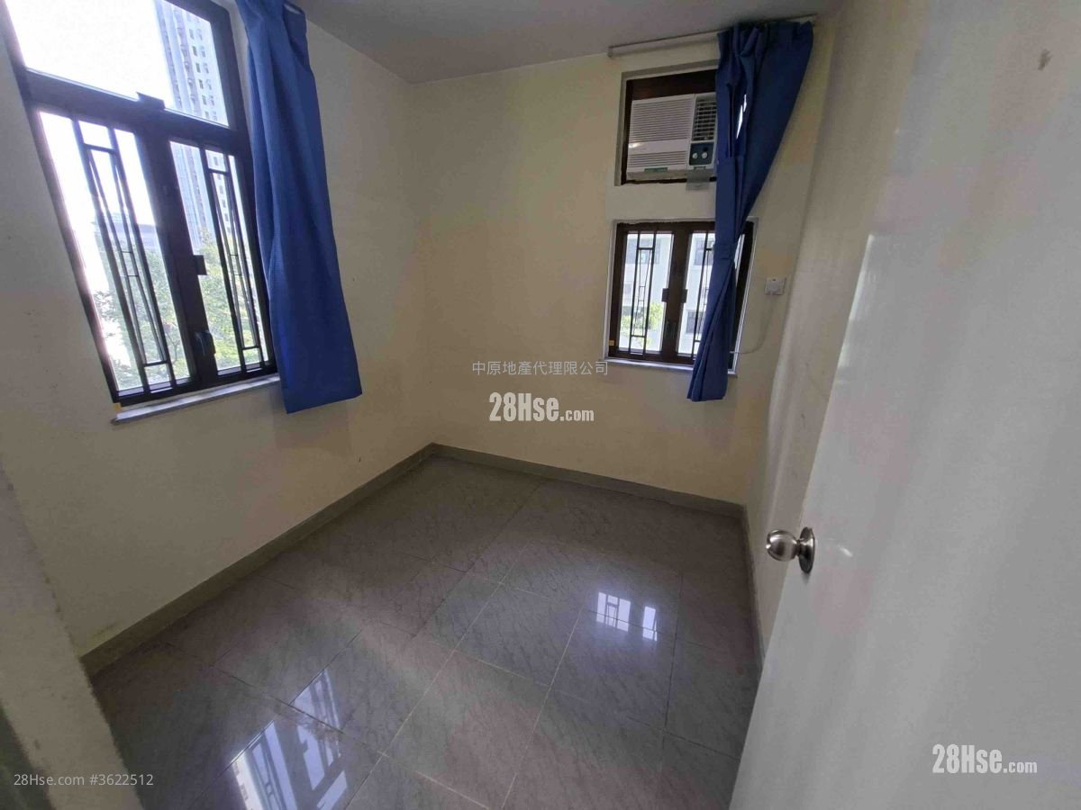 bedroom 1: Luk Yeung Sun Chuen Sell 2 Bedrooms , 1 Bathroom 445 ft² bedroom 1: Luk Yeung Sun Chuen Sell 2 Bedrooms , 1 Bathroom 445 ft²