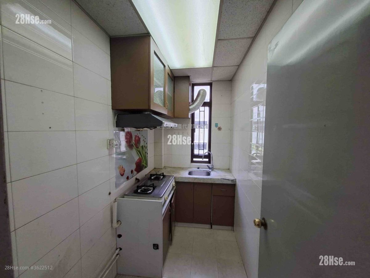 kitchen: Luk Yeung Sun Chuen Sell 2 Bedrooms , 1 Bathroom 445 ft² kitchen: Luk Yeung Sun Chuen Sell 2 Bedrooms , 1 Bathroom 445 ft²