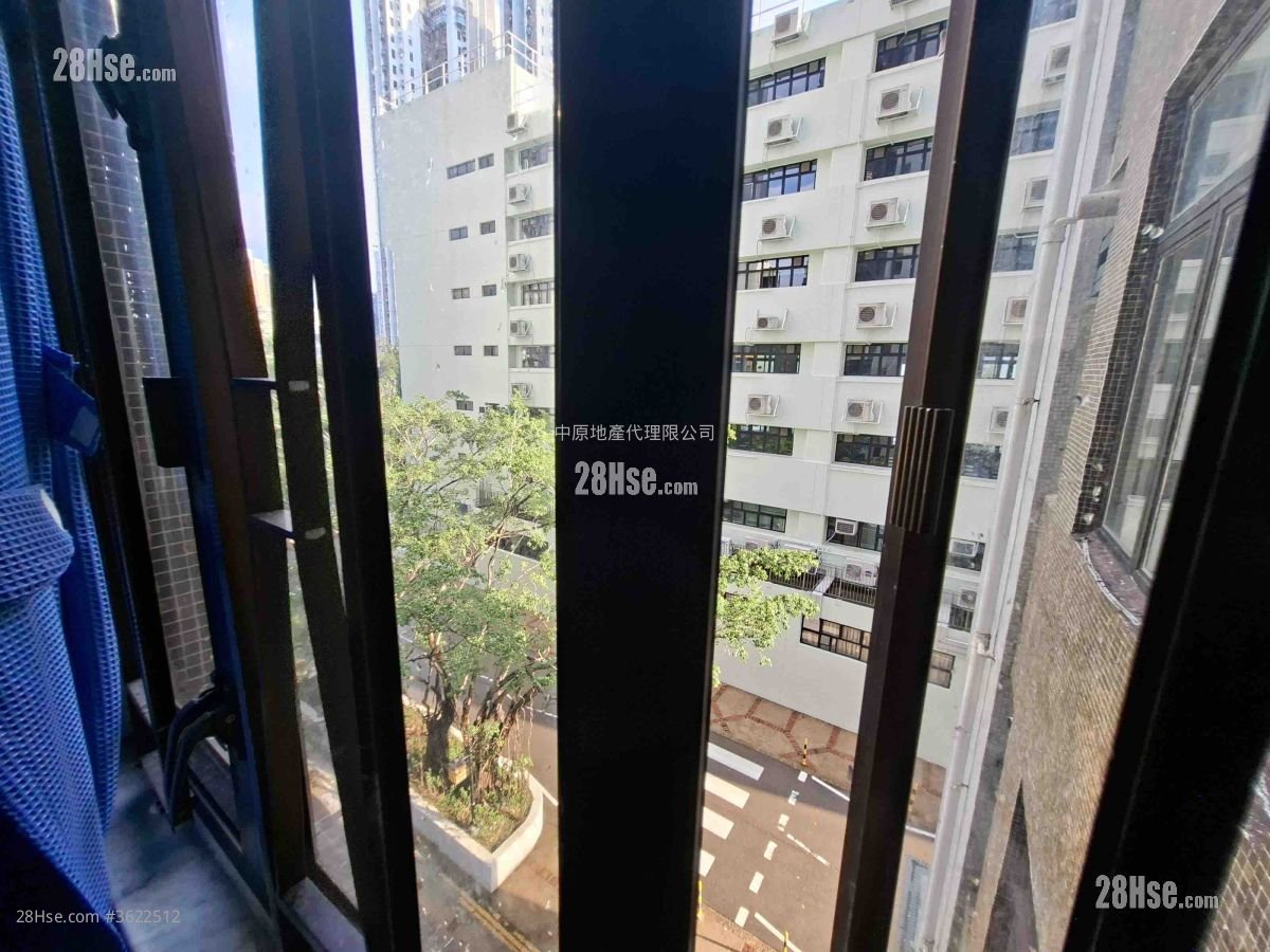 View: Luk Yeung Sun Chuen Sell 2 Bedrooms , 1 Bathroom 445 ft² View: Luk Yeung Sun Chuen Sell 2 Bedrooms , 1 Bathroom 445 ft²