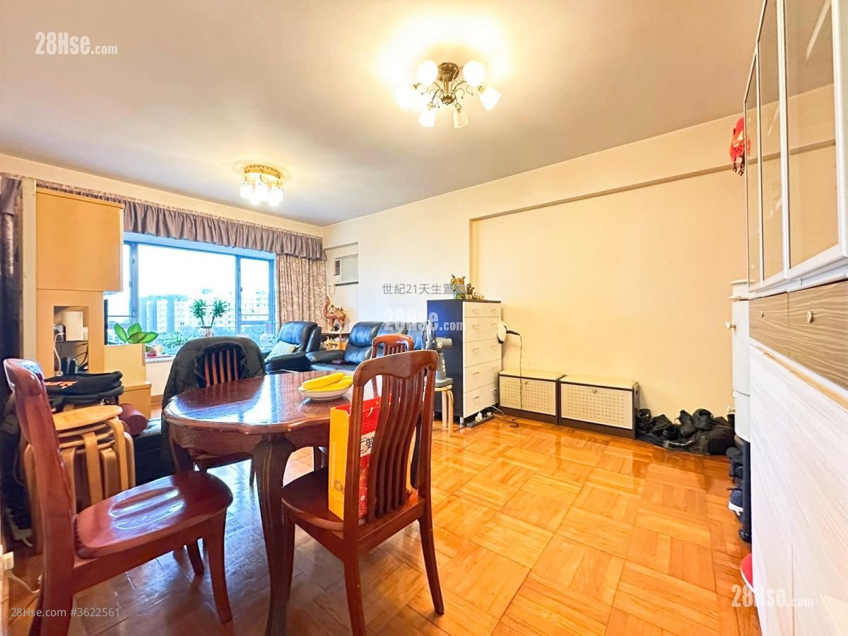 瑜翠園 售盤 3 房 , 2 浴室 686 平方呎 瑜翠園 售盤 3 房 , 2 浴室 686 平方呎