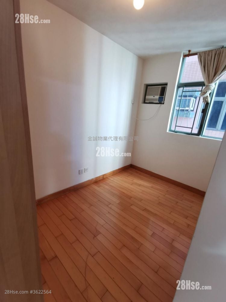 Queen's Terrace Rental 2 Bedrooms , 1 Bathroom 393 ft² Queen's Terrace Rental 2 Bedrooms , 1 Bathroom 393 ft²