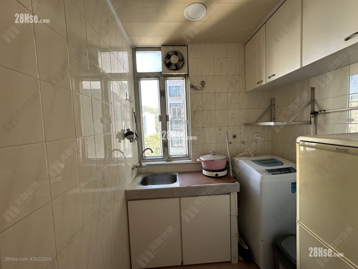 Golden Lion Garden Sell 2 Bedrooms 270 ft² Golden Lion Garden Sell 2 Bedrooms 270 ft²