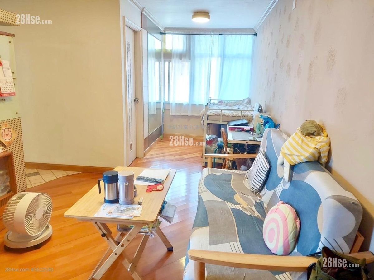 凤钻苑 售盘 2 房 , 1 浴室 407 平方尺 凤钻苑 售盘 2 房 , 1 浴室 407 平方尺