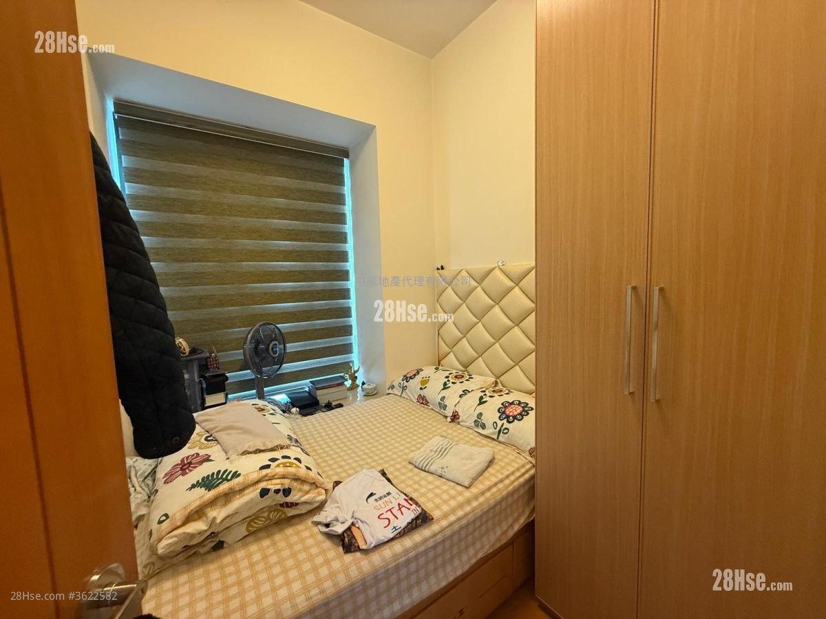 Chelsea Court Sell 3 Bedrooms , 2 Bathrooms 893 ft² Chelsea Court Sell 3 Bedrooms , 2 Bathrooms 893 ft²