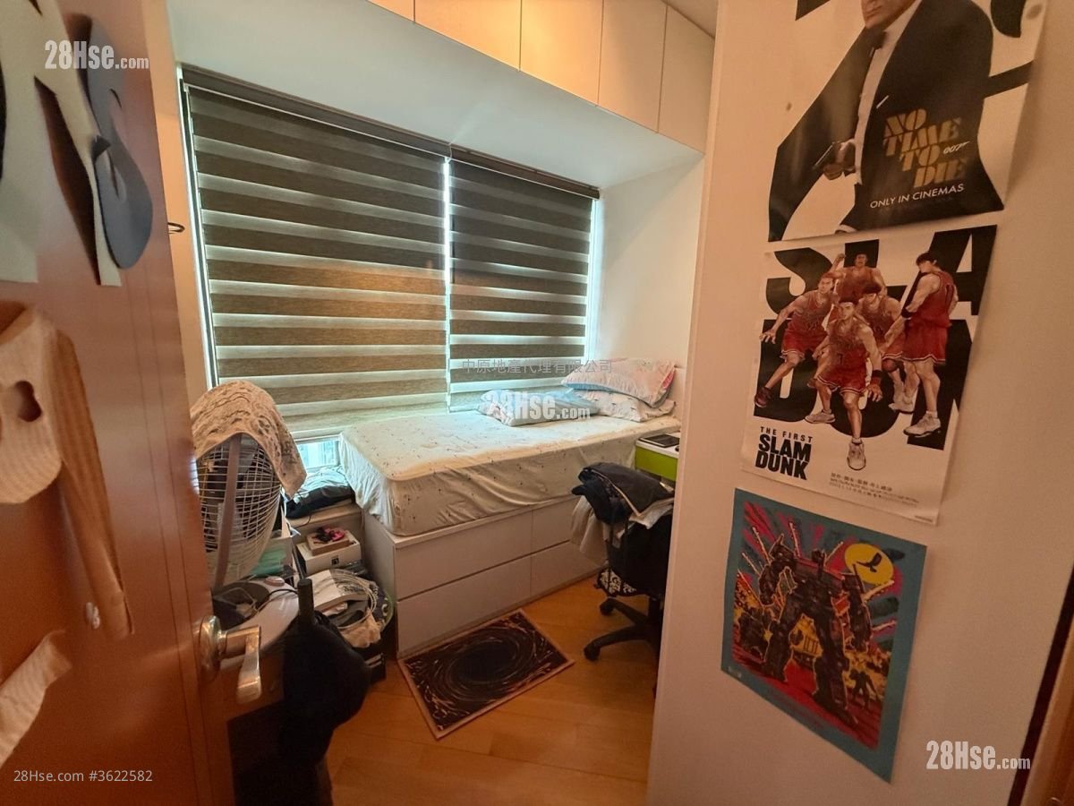 Chelsea Court Sell 3 Bedrooms , 2 Bathrooms 893 ft² Chelsea Court Sell 3 Bedrooms , 2 Bathrooms 893 ft²