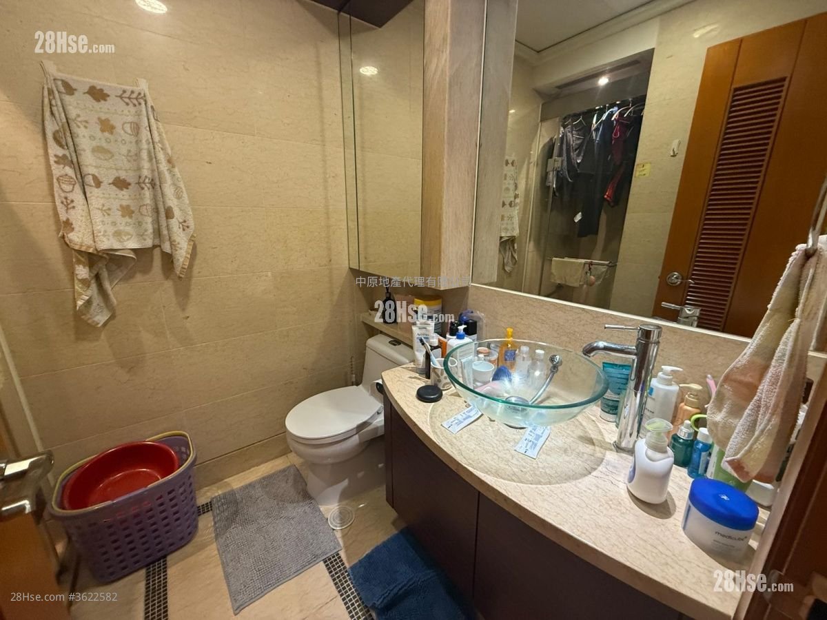 Chelsea Court Sell 3 Bedrooms , 2 Bathrooms 893 ft² Chelsea Court Sell 3 Bedrooms , 2 Bathrooms 893 ft²