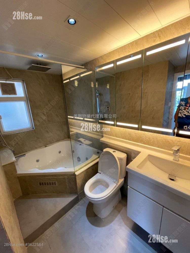 Mei Foo Sun Chuen Rental 2 Bedrooms , 2 Bathrooms 716 ft² Mei Foo Sun Chuen Rental 2 Bedrooms , 2 Bathrooms 716 ft²