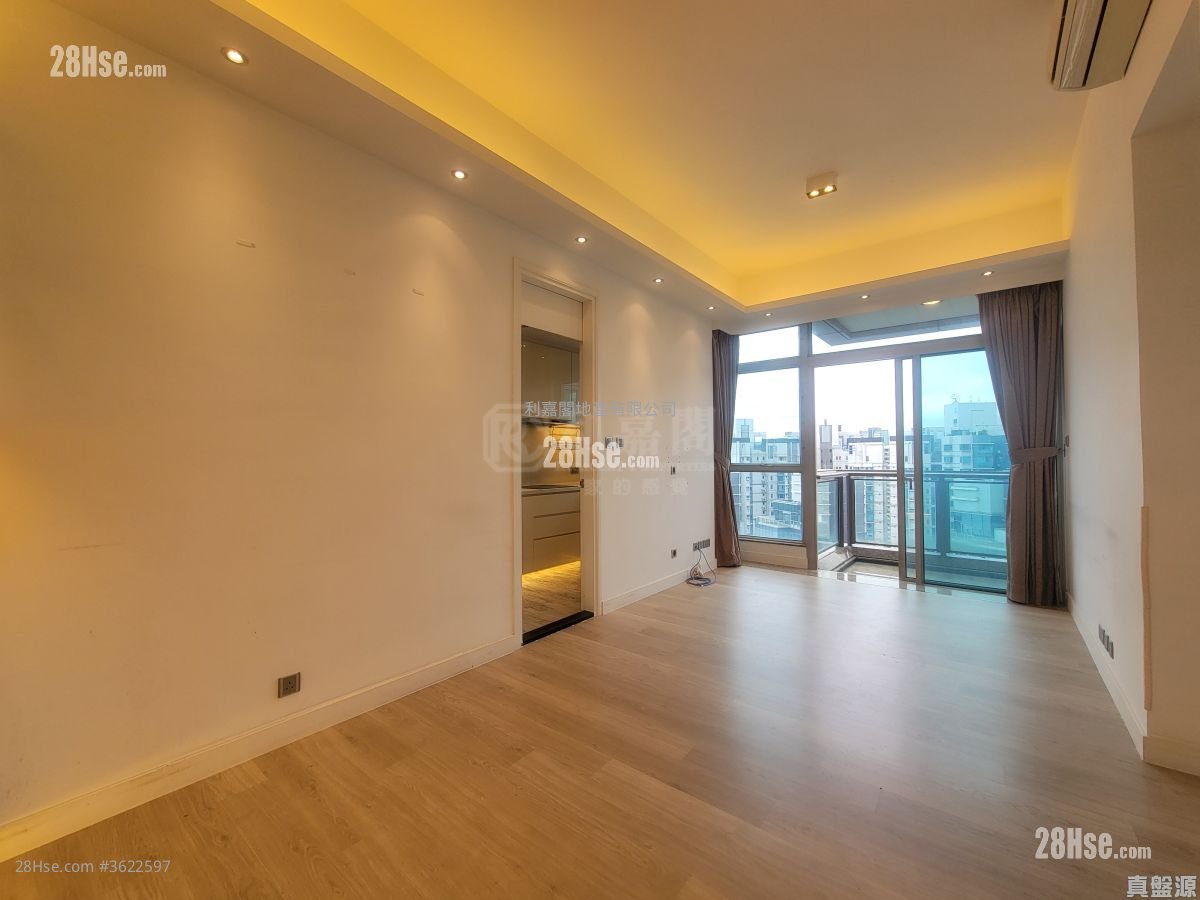 One Silversea Sell 3 Bedrooms 665 ft² One Silversea Sell 3 Bedrooms 665 ft²