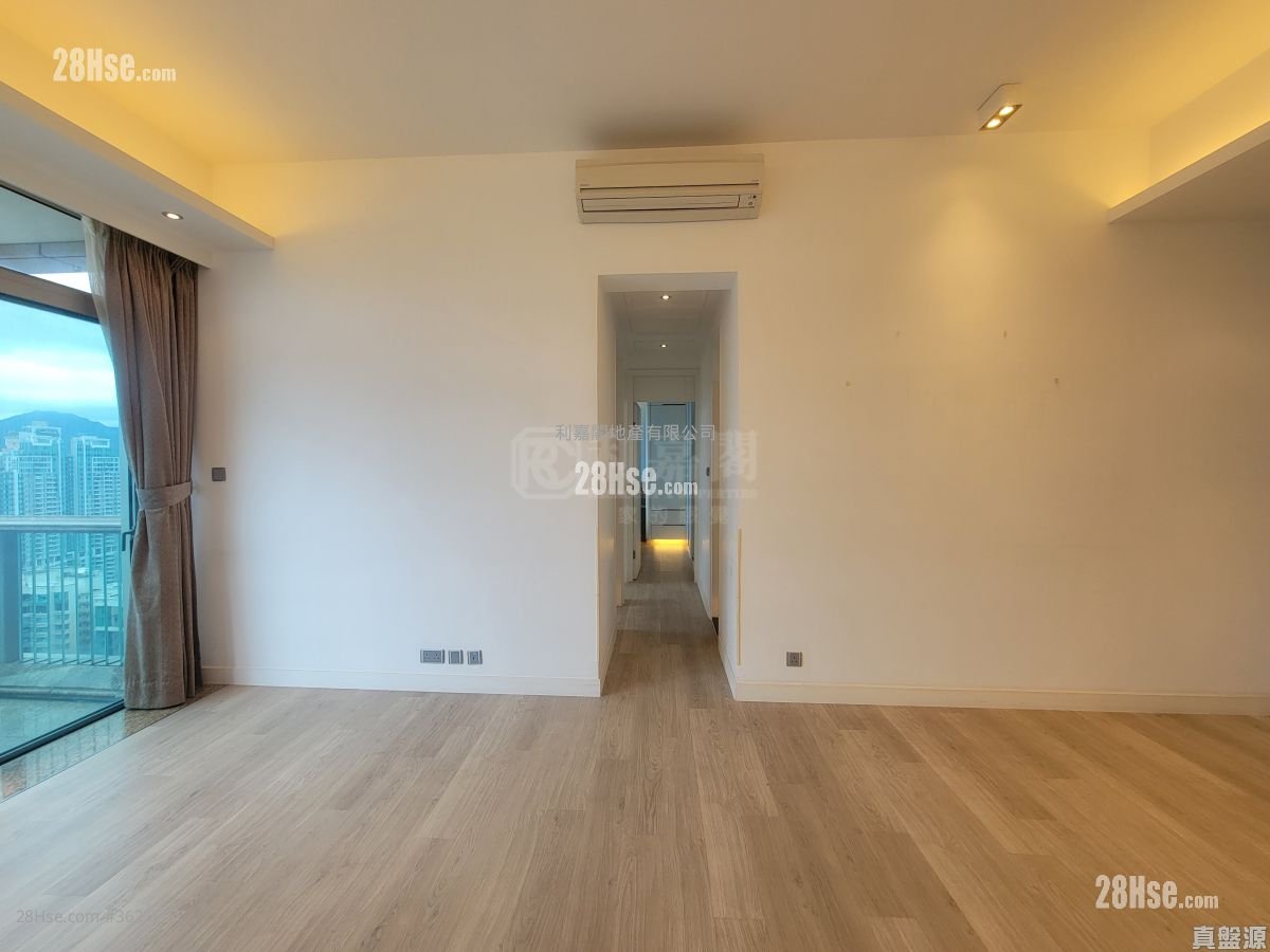 One Silversea Sell 3 Bedrooms 665 ft² One Silversea Sell 3 Bedrooms 665 ft²